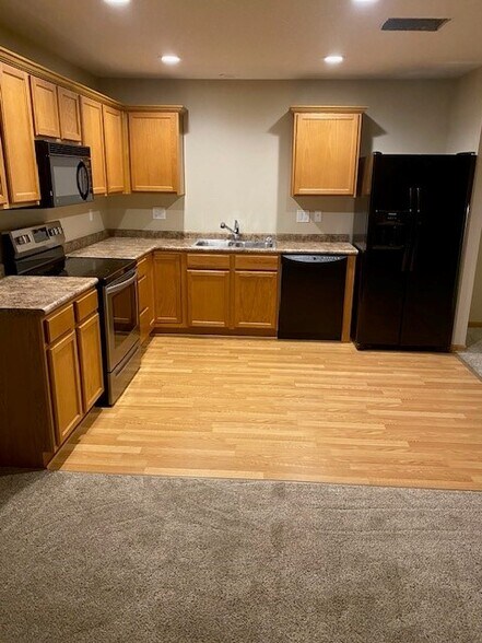 Building Photo - 3039 SW Arlan Ln