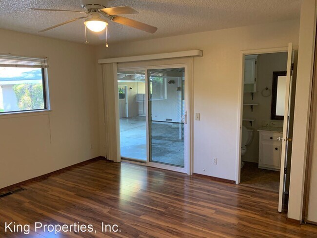 Building Photo - 3 br, 2 bath House - 2003 Amador Avenue
