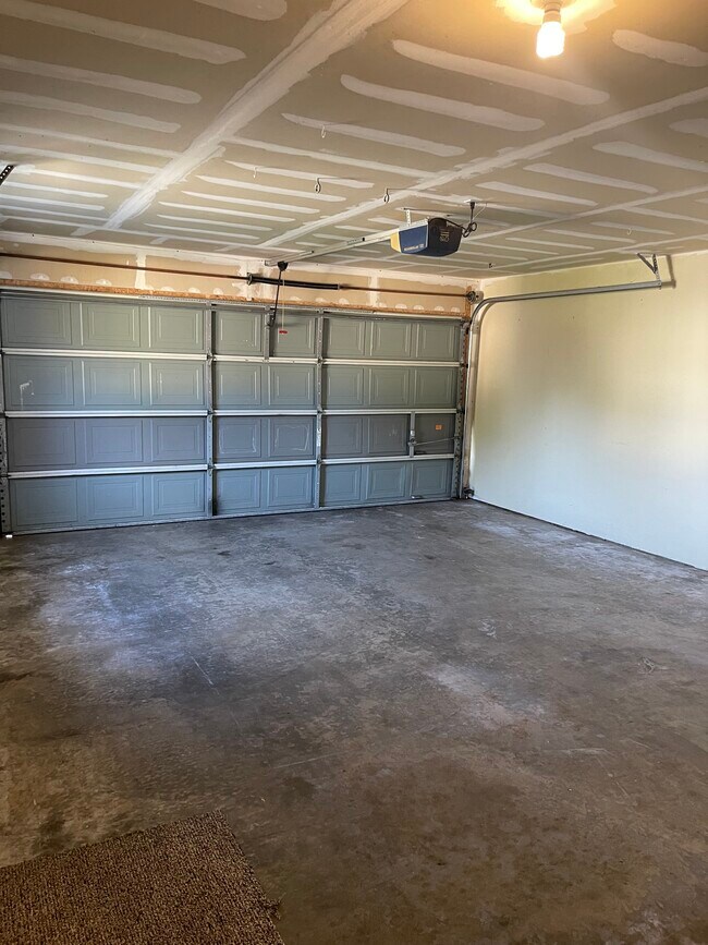 Building Photo - 3070 Shamberger Ct