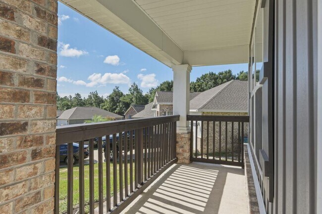 Building Photo - 3284 Chapelwood Dr