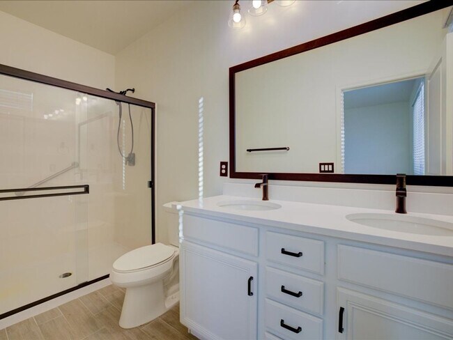 Building Photo - 3 Bedroom 2 Bathroom With Office/Flex room Located in RANCHO SAHUARITA!