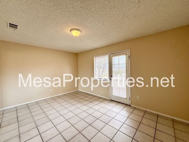 Building Photo - 16578 Odell Ave