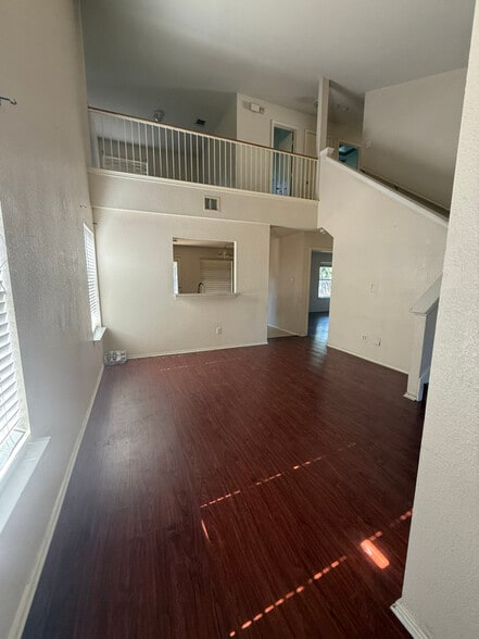 Building Photo - 1209 Coronation Way