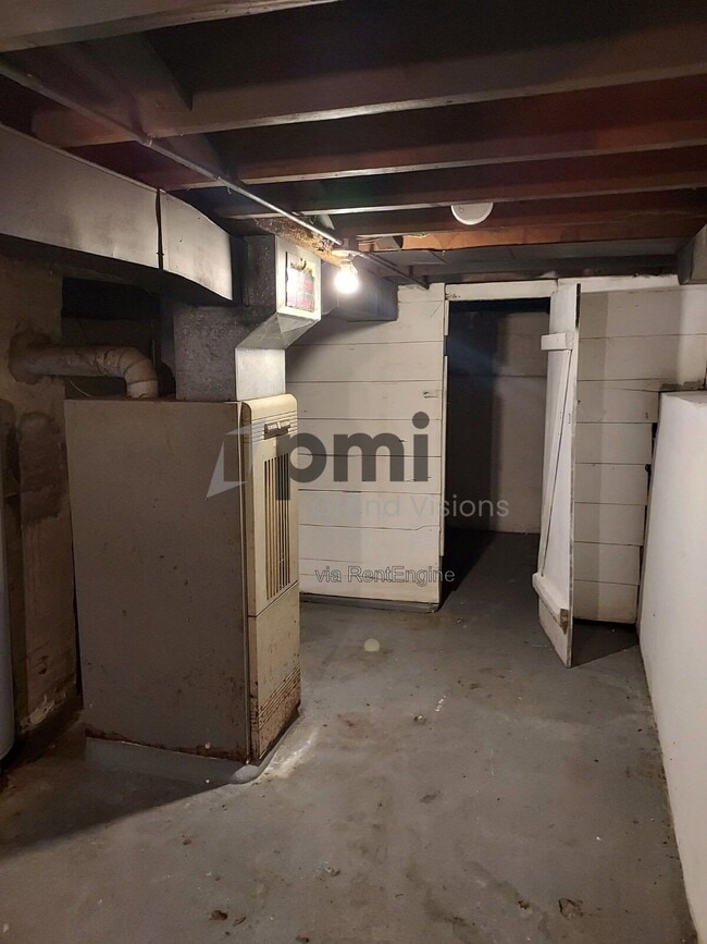 Building Photo - 1154 E Harrison Ave