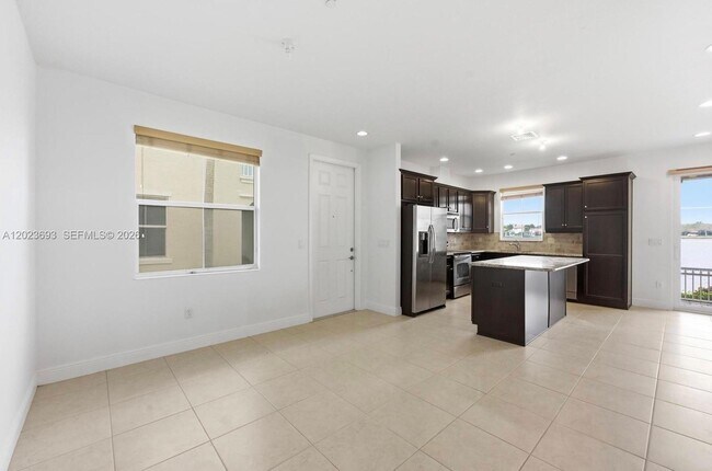 Building Photo - 3065 Tortola Way
