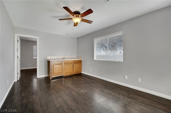 Building Photo - 7595 W Camero Ave