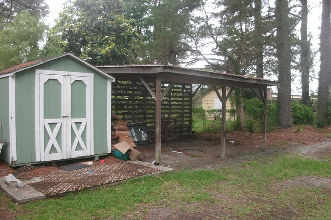 Building Photo - 508 Charlotte Ave