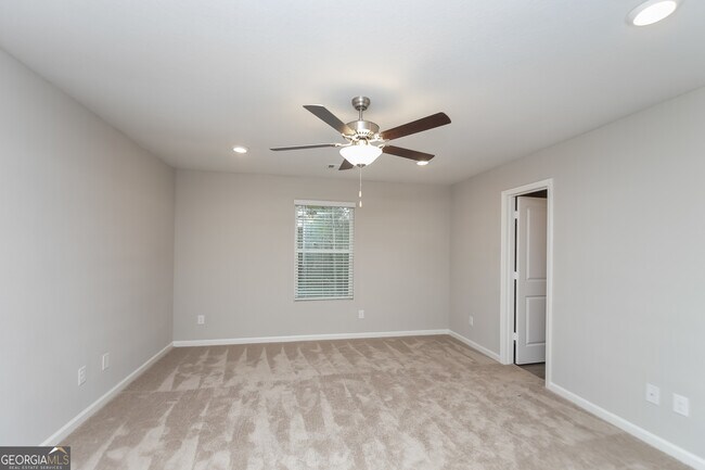 Building Photo - 318 Augusta Woods Dr