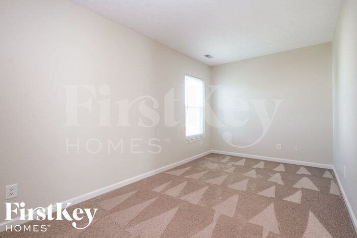 Building Photo - 4352 Mahogany Dr