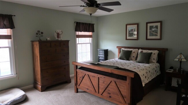 Building Photo - 3 Bedroom 2.5 Home in Christiansburg!