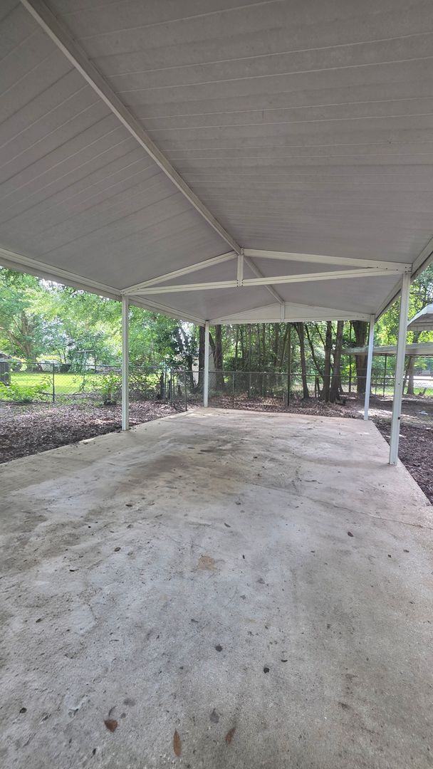 Building Photo - 211 Edison Dr