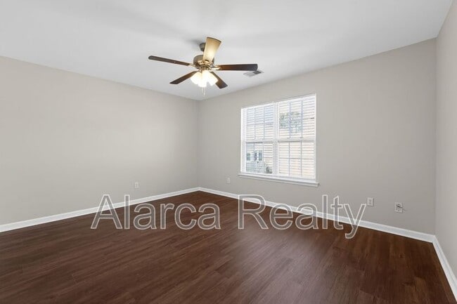 Building Photo - 10615 Poe Ct