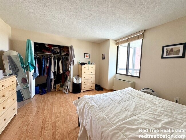 Building Photo - 60 Longwood Ave