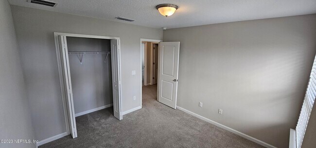 Building Photo - 39 Starnberg Ct