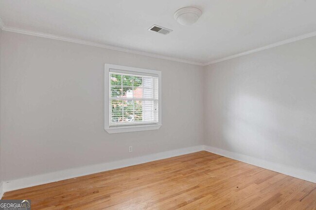 Building Photo - 866 Briarcliff Rd NE