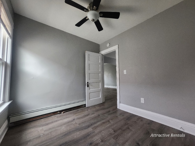 Building Photo - 1316 Otto Blvd