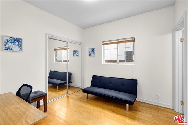 Building Photo - 5029 Lemona Ave