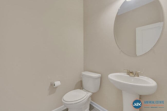 Building Photo - 4-Bedroom Home in Seagrass Station - MOVE IN TODAY