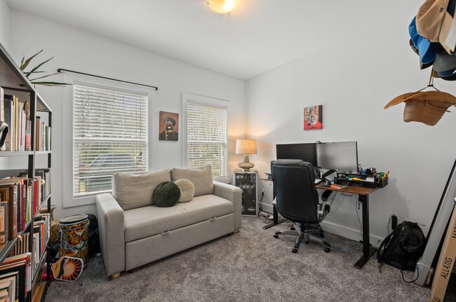 Building Photo - 1126A Cahal Ave