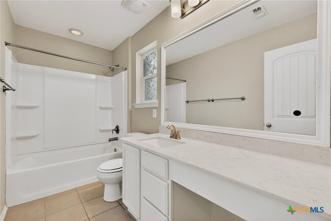 Building Photo - 429 Sheepshank Dr