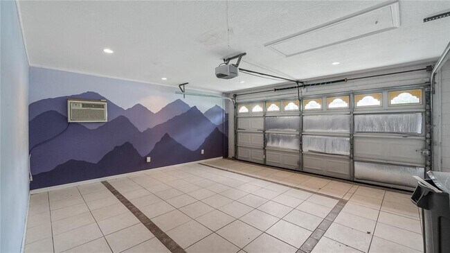 Building Photo - 468 Queensbridge Dr