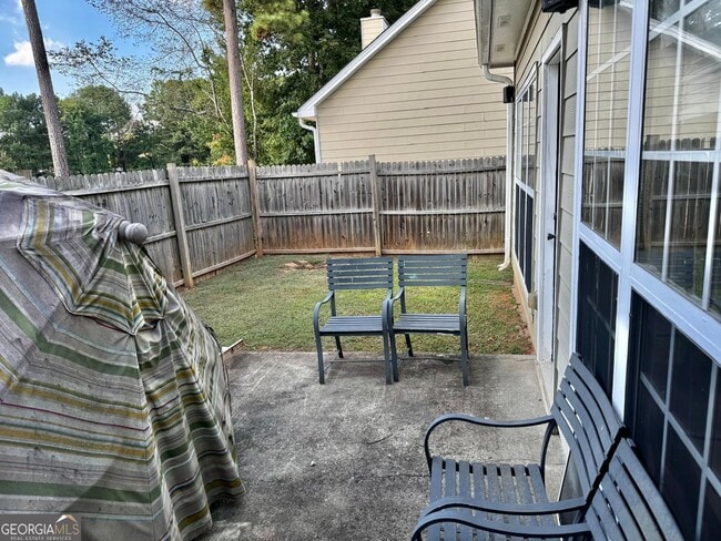 Building Photo - 1481 Edgeley Way