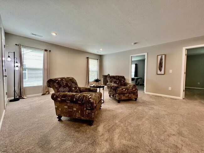 Building Photo - Fully Furnished Luxury Corporate Rental - Brand New Construciton