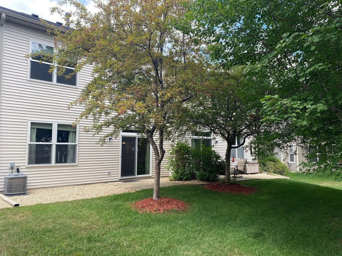 Building Photo - 7874 Garland Ln N