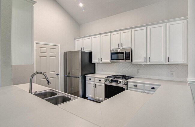 Building Photo - 3408 Campanella Dr