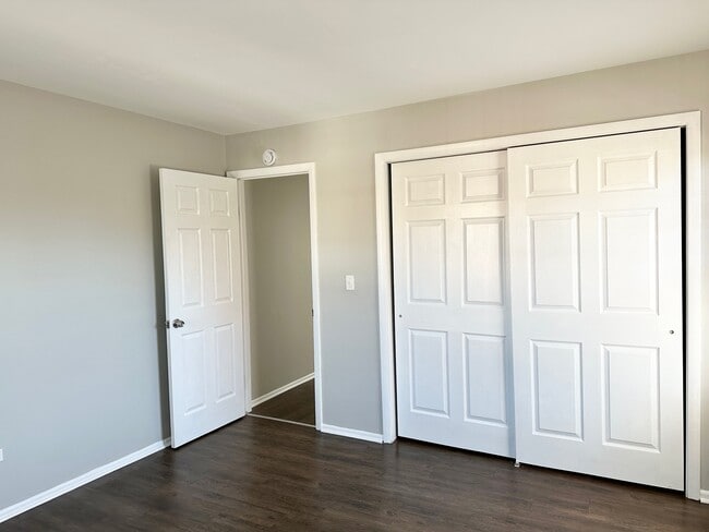 Building Photo - 9203 Monroe Ave