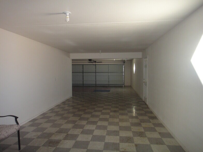 Building Photo - 3894 Bluegrass Ct