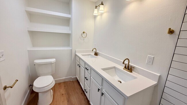 Building Photo - Fully Remodeled Home Near Penn and NW Expr...