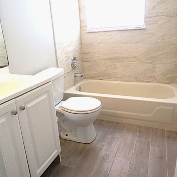 Building Photo - Metrowest Area!! 4 Bedroom 2.5 Bath Home Coming Soon!!