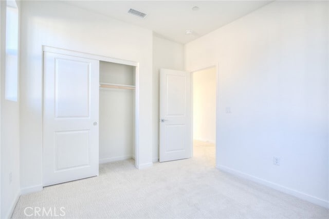 Building Photo - 5999 Huntington Dr