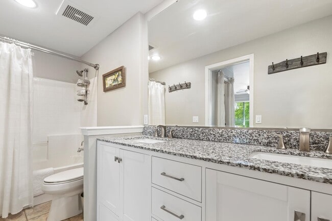 Building Photo - Luxury Condo in SE Boise's most desirable master planned community-Surprise Valley