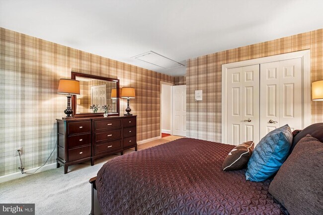 Building Photo - 9454 Newbridge Dr