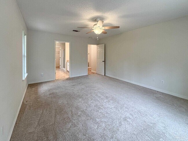 Building Photo - 9639 Westgate Cir