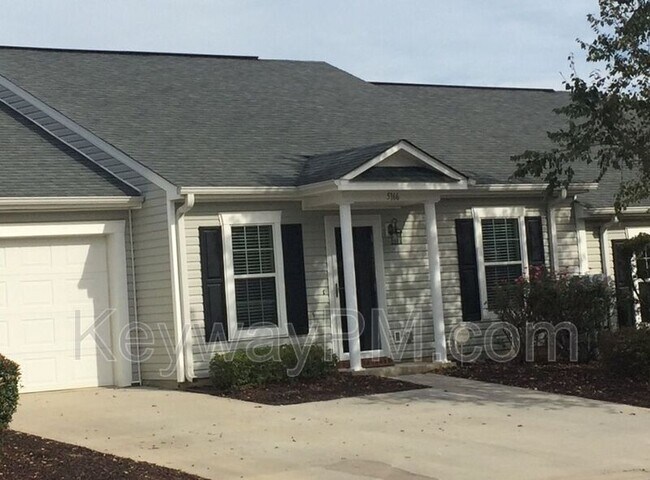 Primary Photo - 5166 Aruba Cir