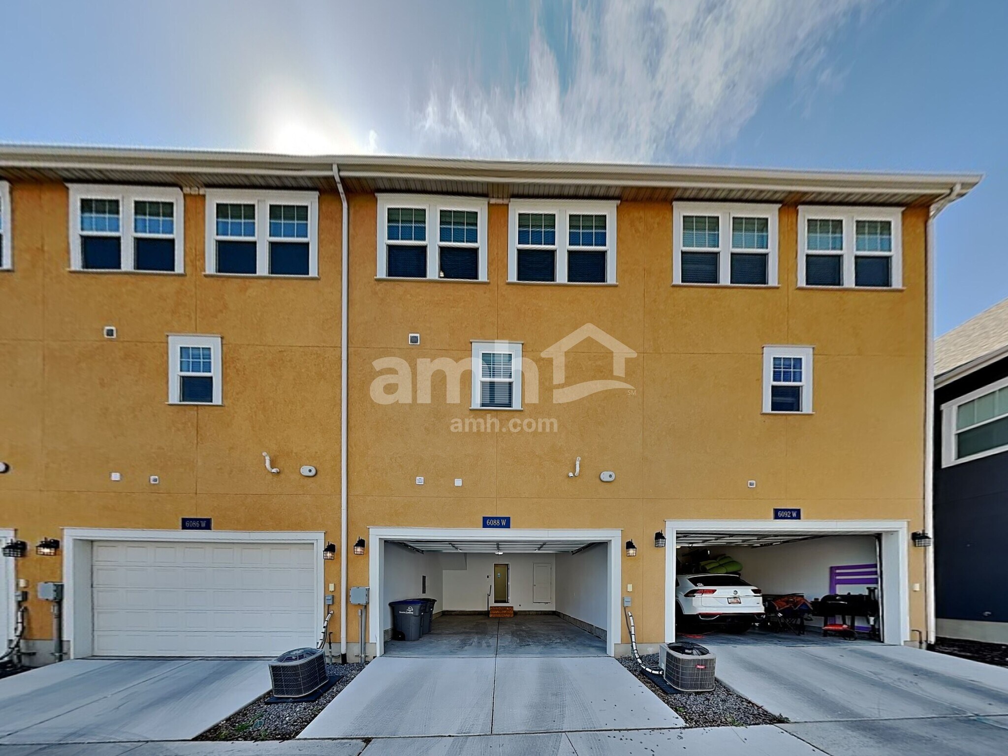 Building Photo - 6088 S Jordan Pkwy W