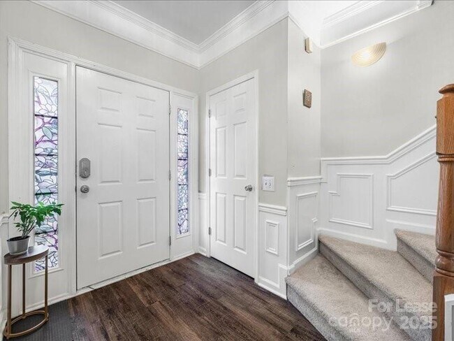 Building Photo - 10436 Winslet Dr