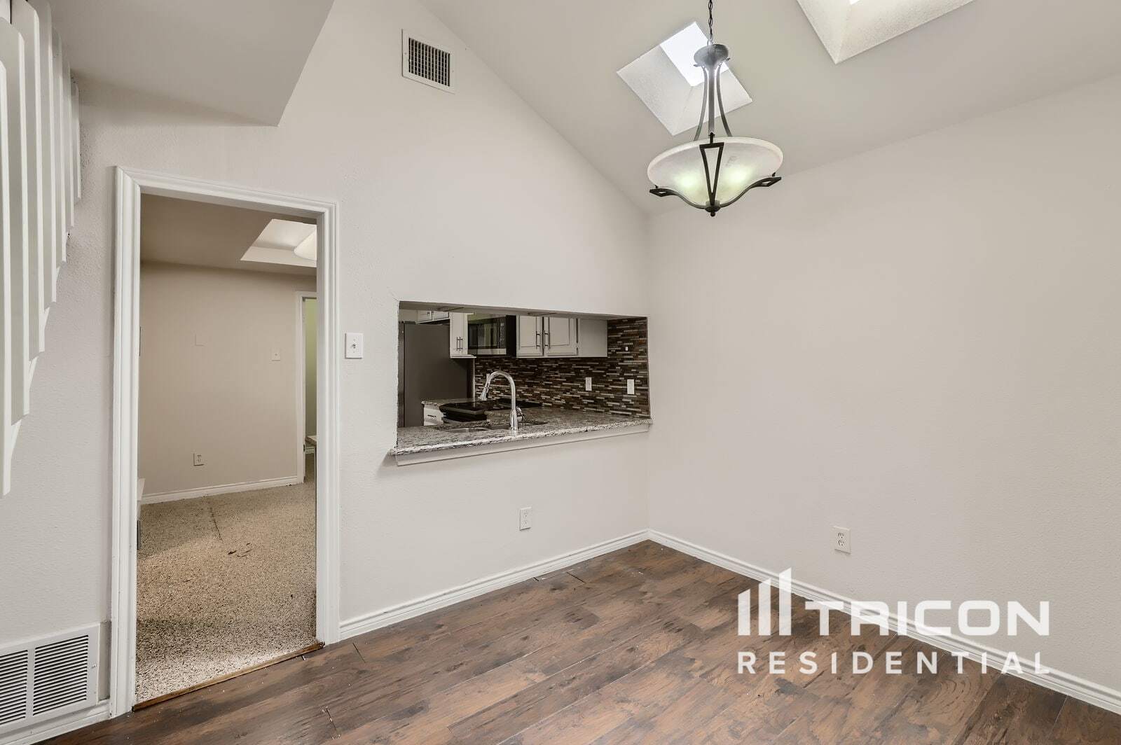 Building Photo - 3811 Clover Hill Ln