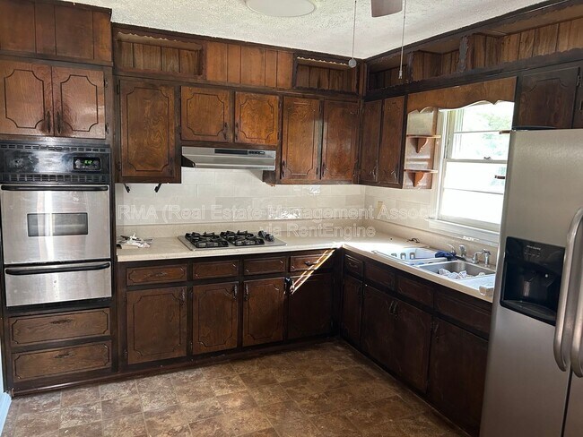 Building Photo - 764 Cheatham Rd