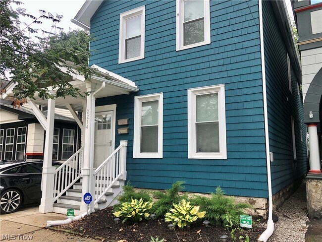 Building Photo - 2214 W 32nd St