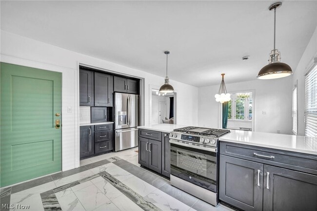 Building Photo - 2135 Coventry Rd