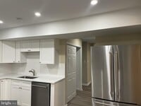 Building Photo - 1666 Hemlock Cir