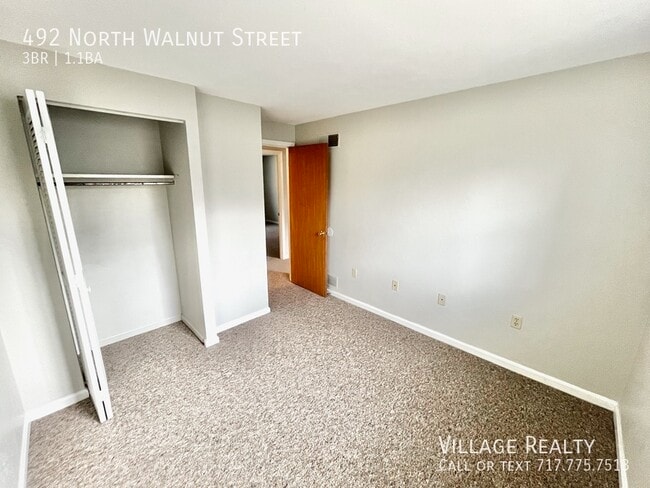 Building Photo - 492 N Walnut St