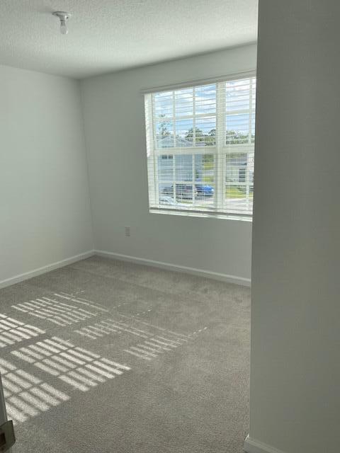 Building Photo - 622 Papillon St SW