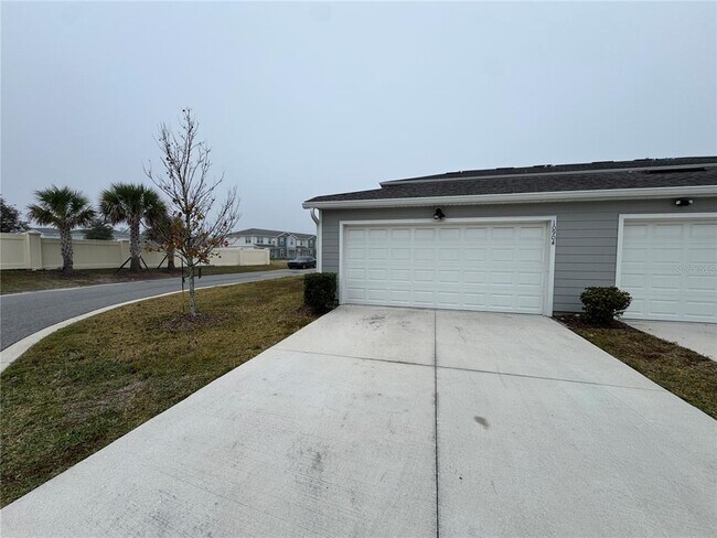 Building Photo - 10904 Leafshore Lp