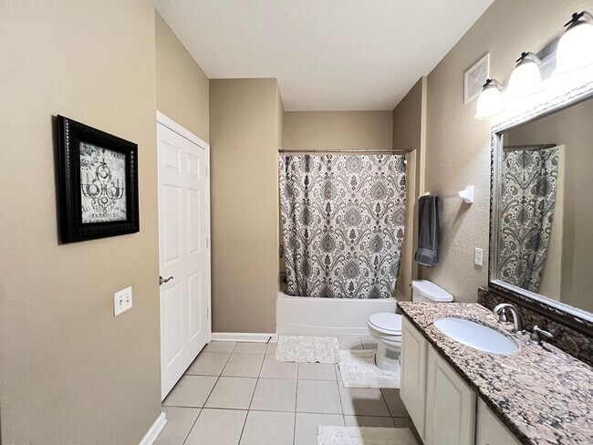 Building Photo - The perfect home waiting for you! FULLY FU...