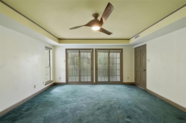 Building Photo - 3605 Silver Hill Cir